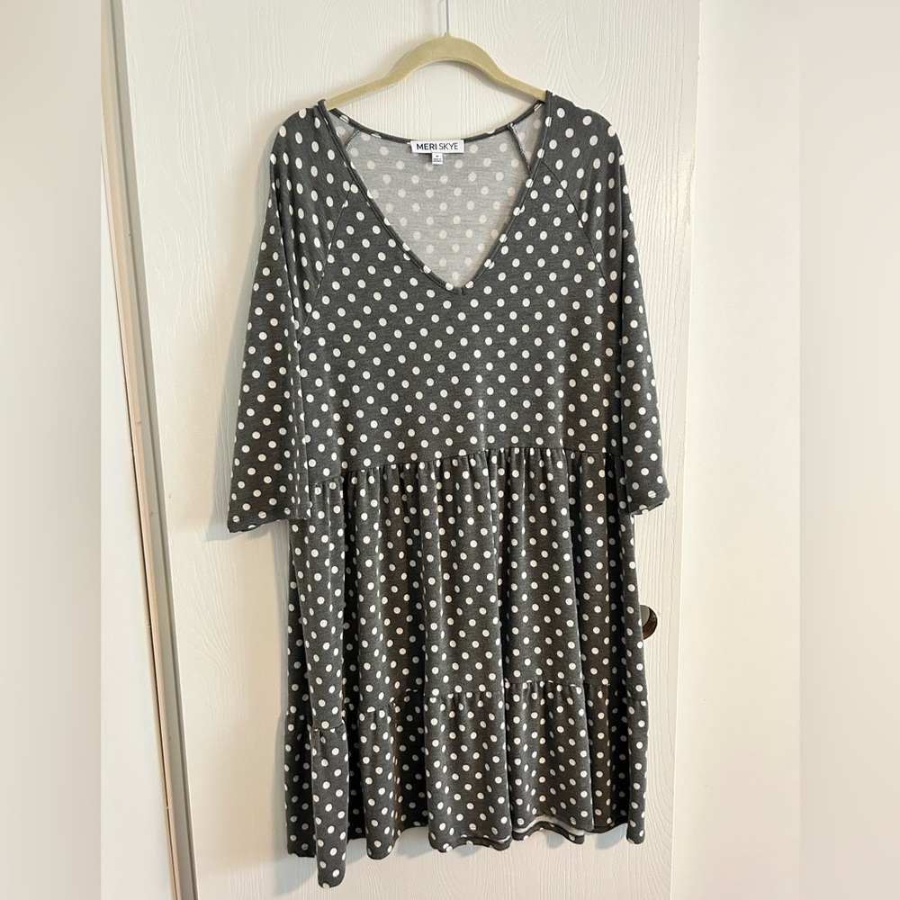Meri Skye dress 1X Gray/white polka dots